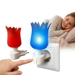 Lampka nocna do kontaktu z włącznikiem 4 LED